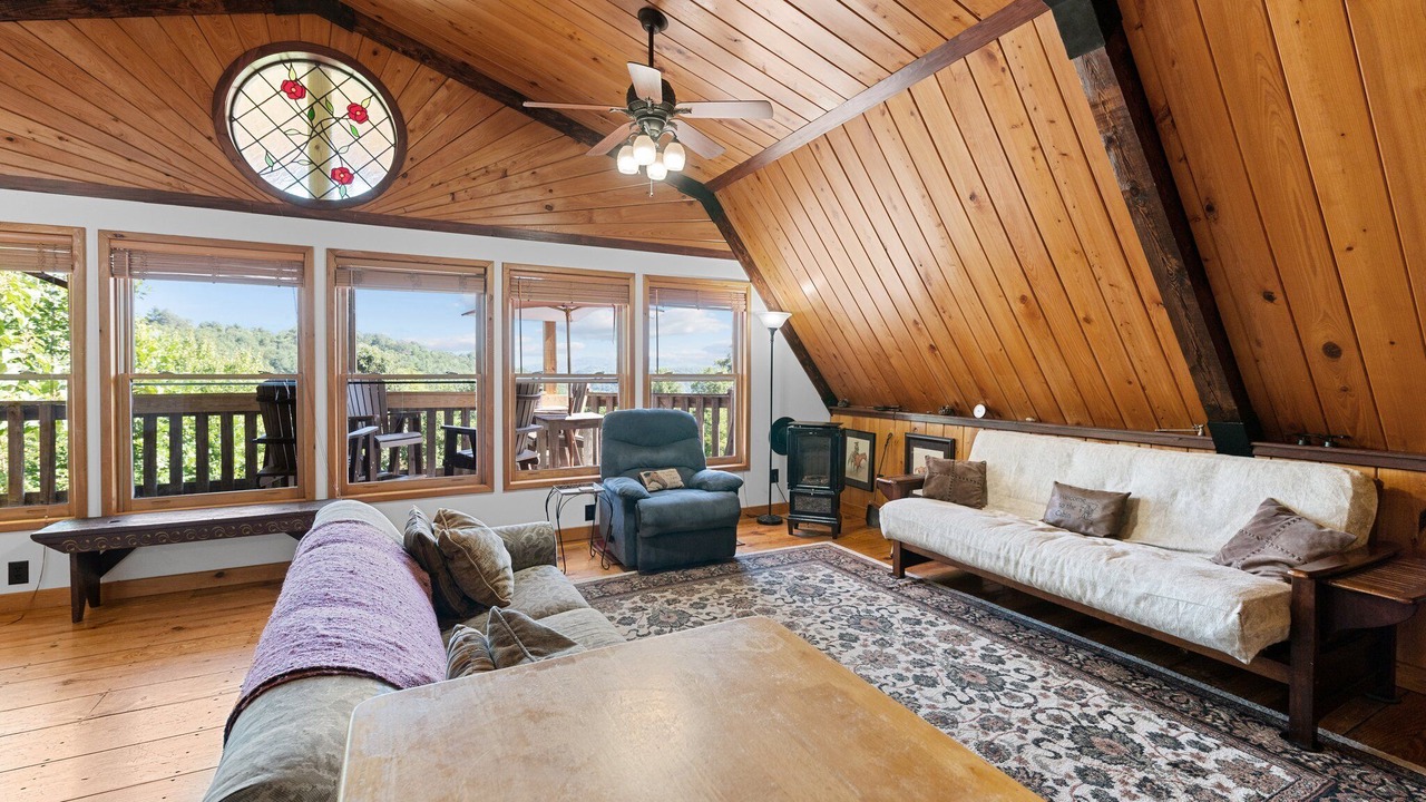 Photo of Livingroom in Ferguson