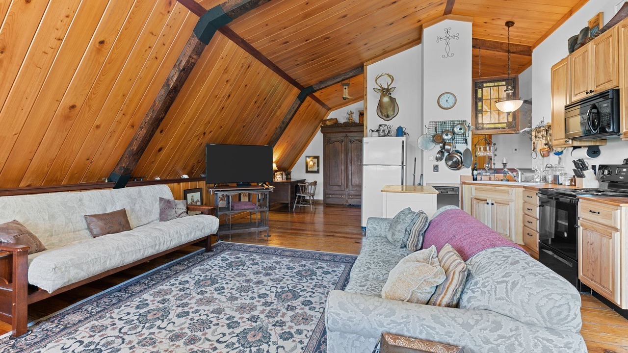 Photo of Livingroom in Ferguson