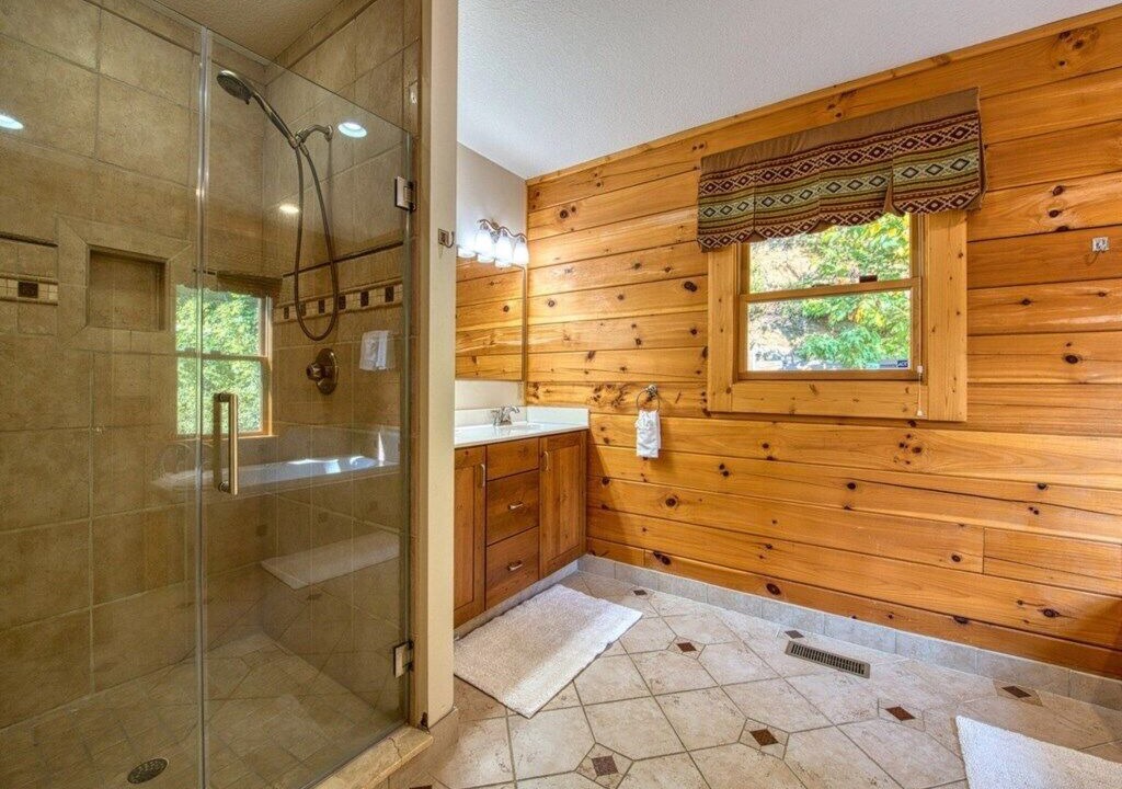 Photo of Bathroom in Waynesville