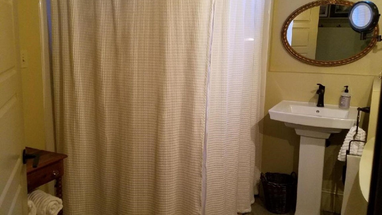 Photo of Bathroom in Five Points