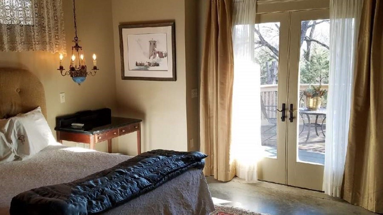 Photo of Bedroom in Five Points