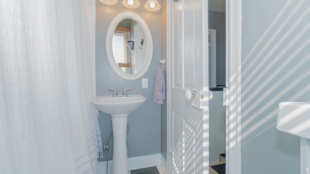 Photo of Bathroom in Gettysburg