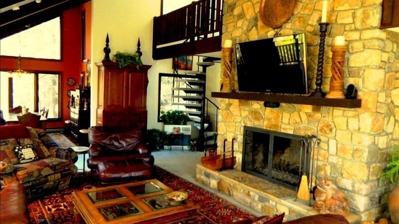 Photo of Livingroom in Grandfather