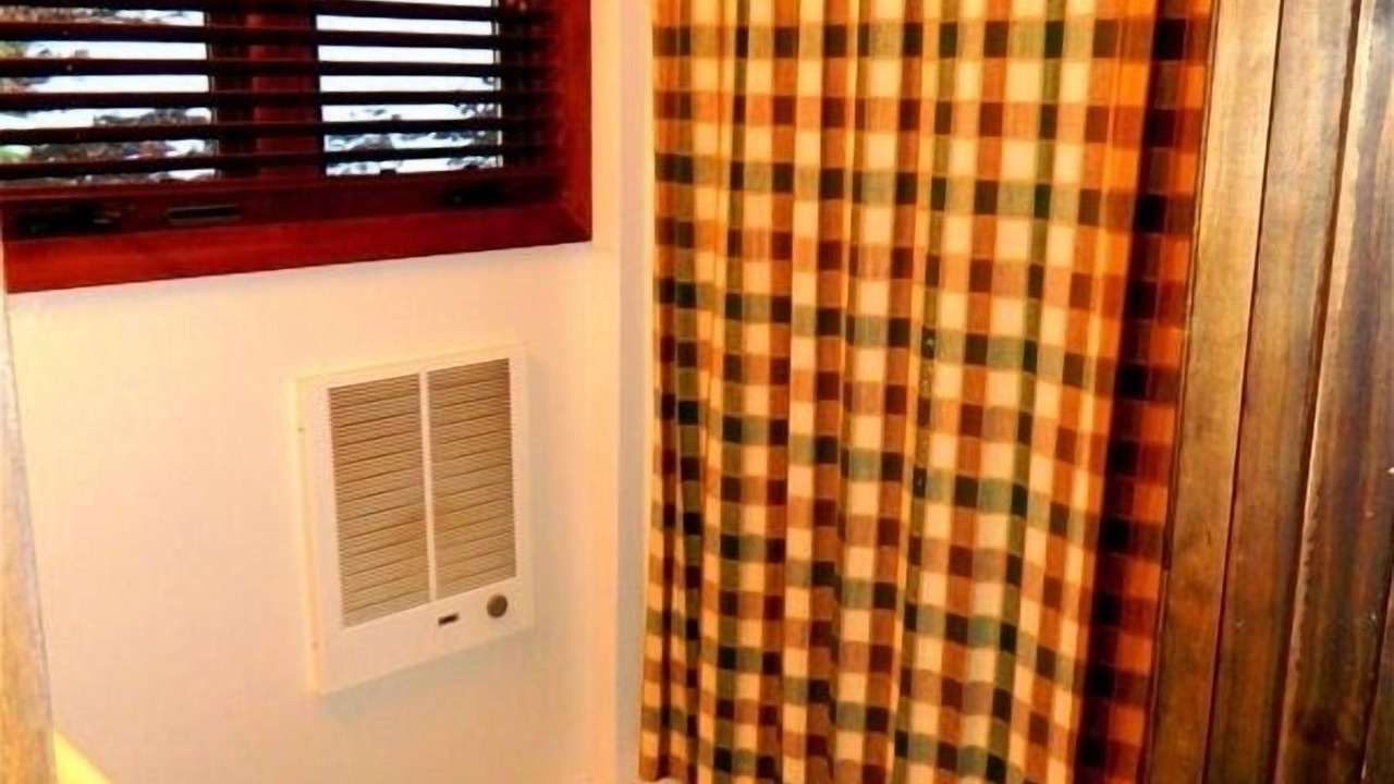 Photo of Bathroom in Grandfather