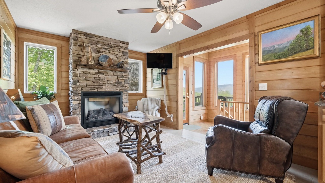 Photo of Livingroom in Banner Elk