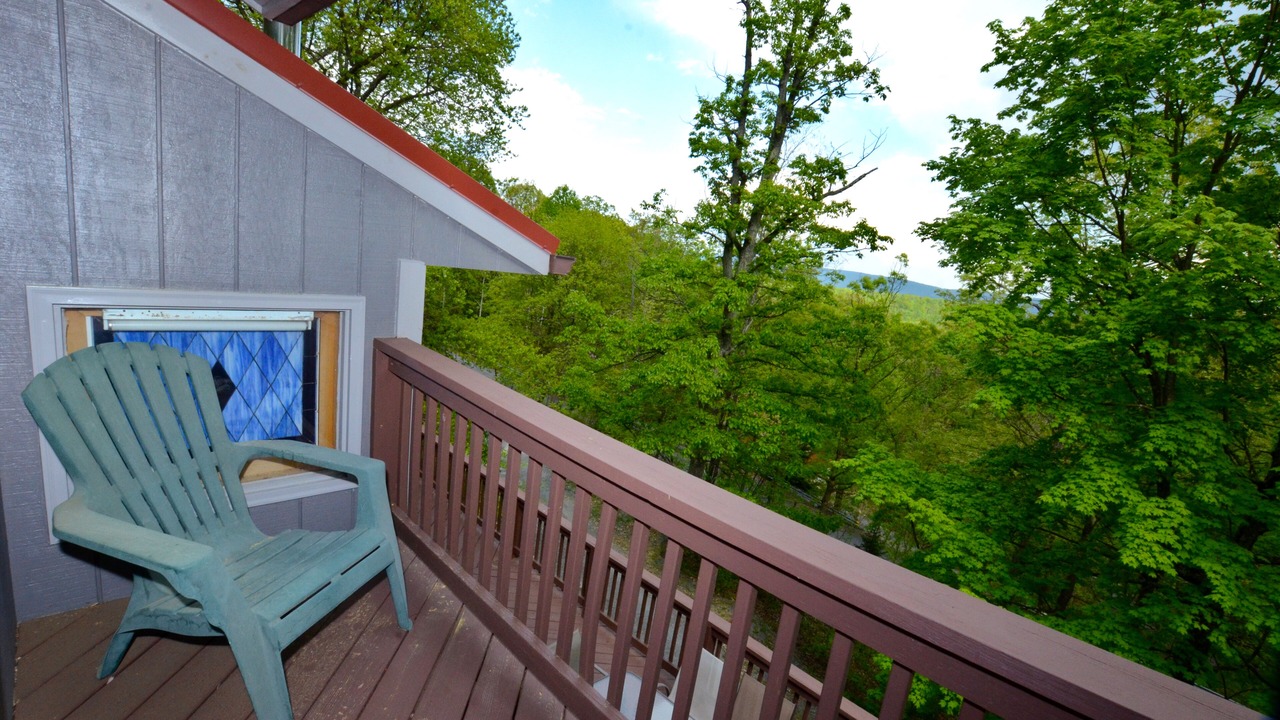 Photo of Patio Balcony in Berkeley Springs