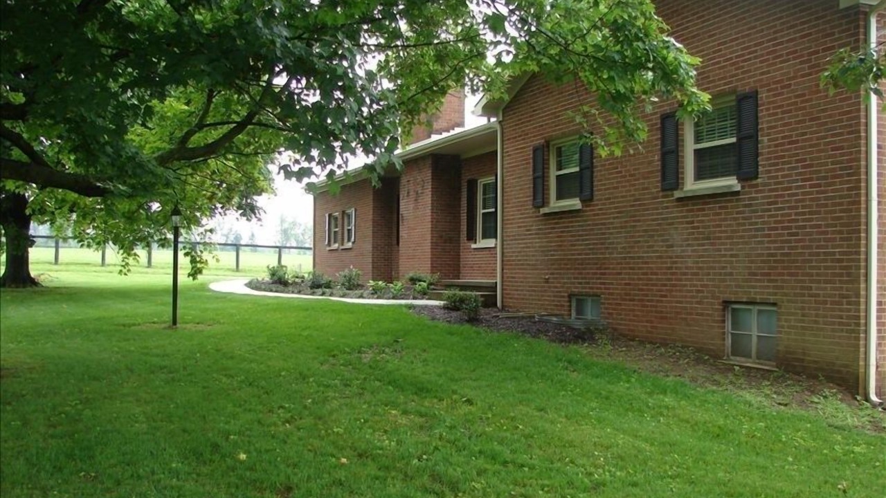 Photo of Outdoor in Lexington