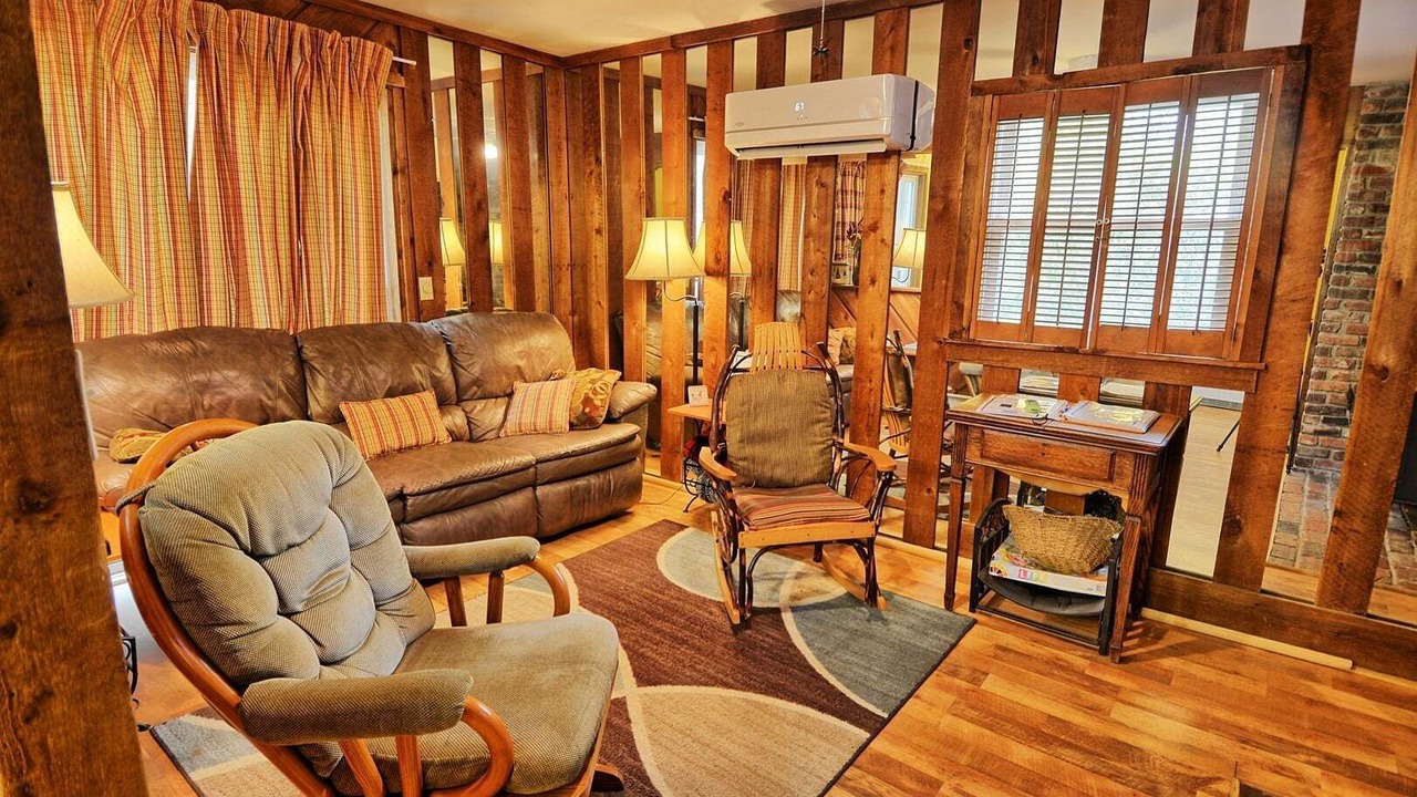 Photo of Livingroom in Fleetwood