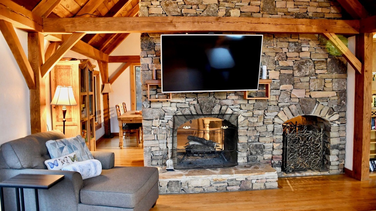 Photo of Livingroom in Laurel Ridge