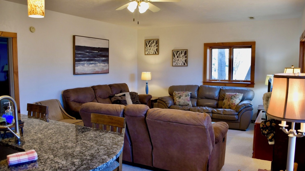 Photo of Livingroom in Laurel Ridge