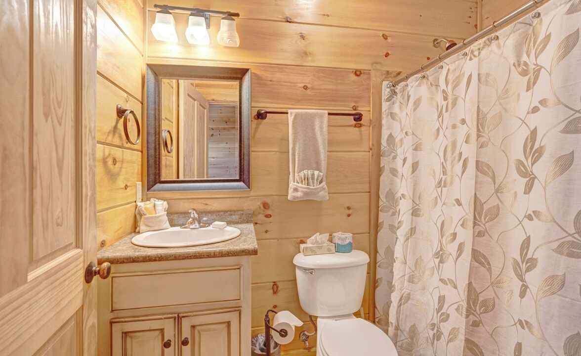 Photo of Bathroom in Seven Devils
