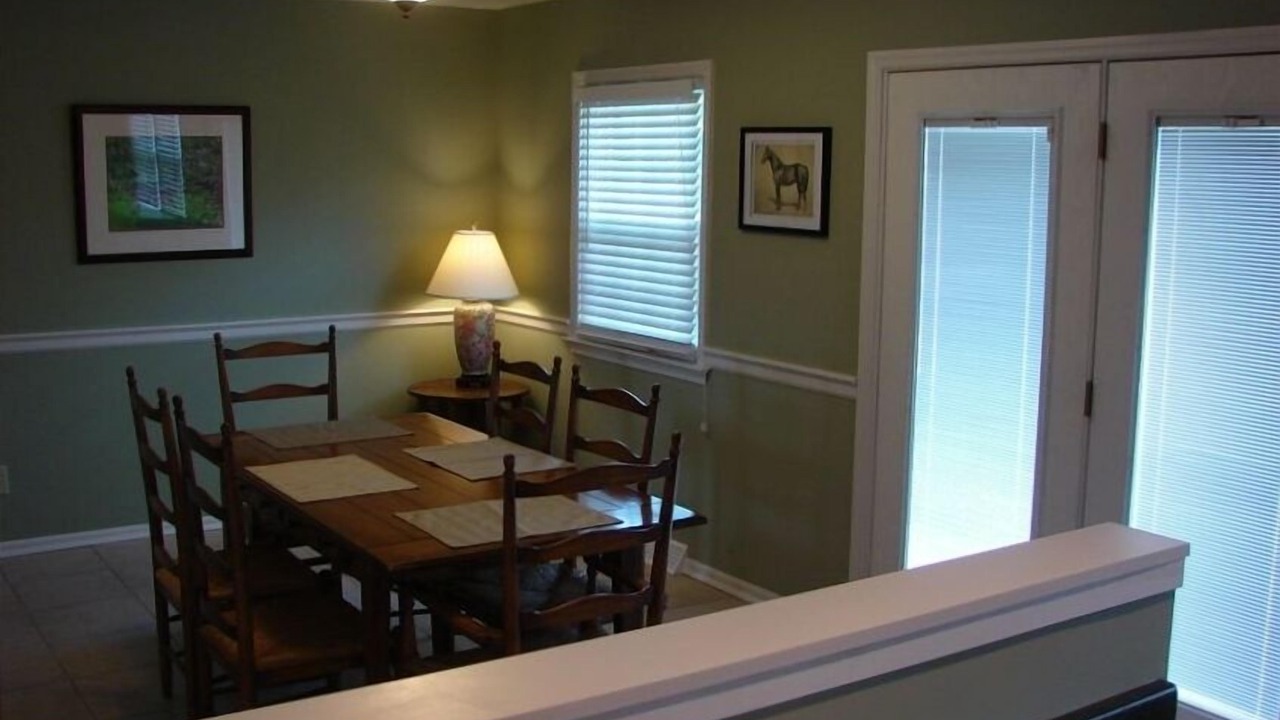Photo of Livingroom in Lexington