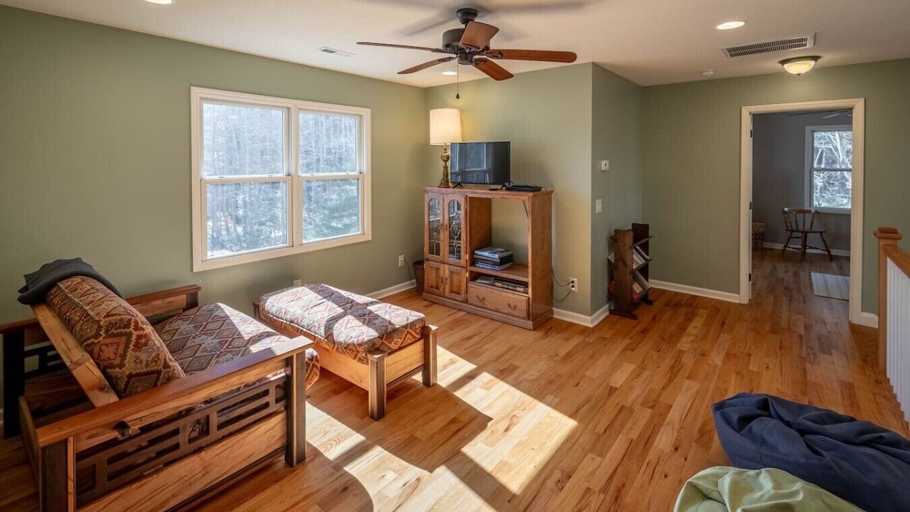 Photo of Livingroom in Nebo