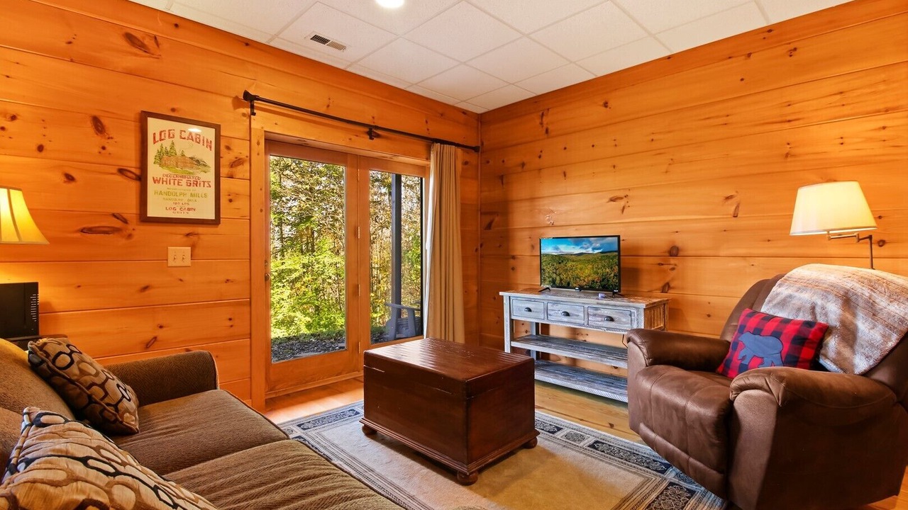 Photo of Bedroom in Lansing