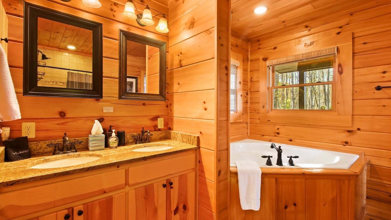Photo of Bathroom in Lansing