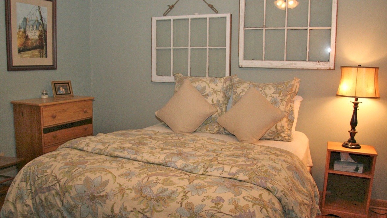 Photo of Bedroom in Burnsville