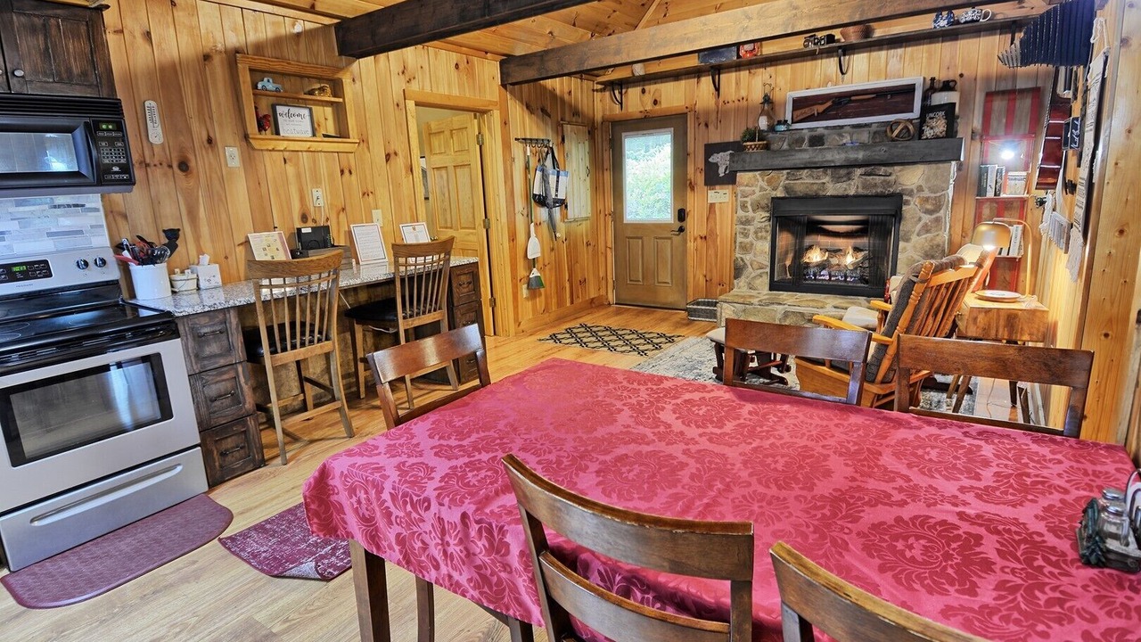 Photo of Livingroom in Fleetwood