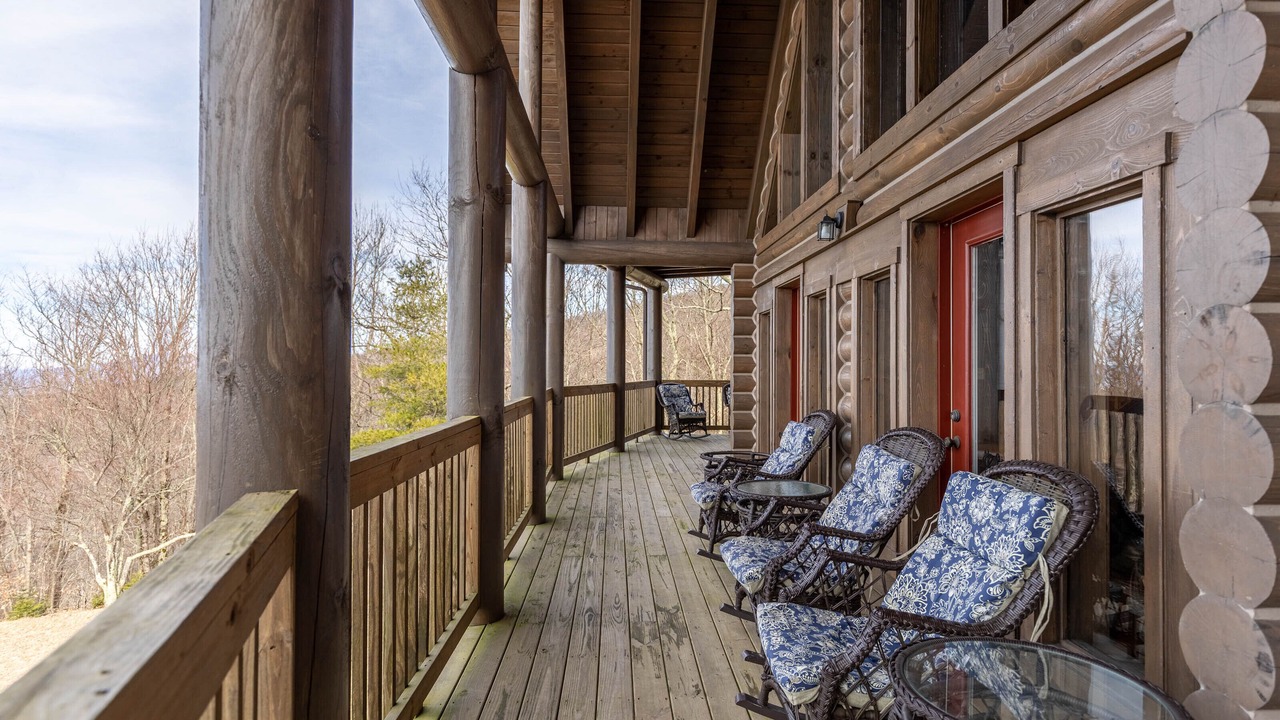 Photo of Patio Balcony in Banner Elk