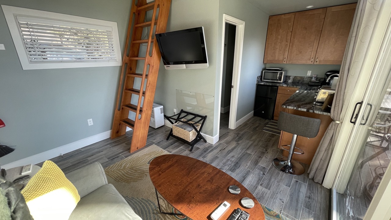 Photo of Livingroom in Grove Park- Sunset