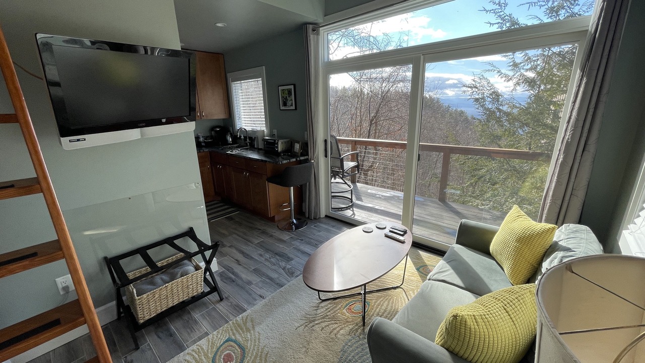 Photo of Livingroom in Grove Park- Sunset