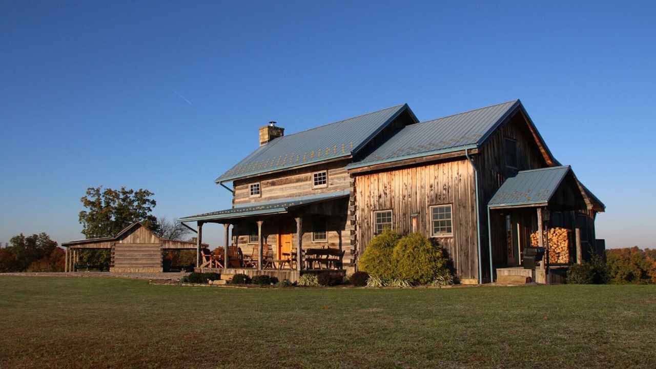 Photo of Outdoor in Clendenin