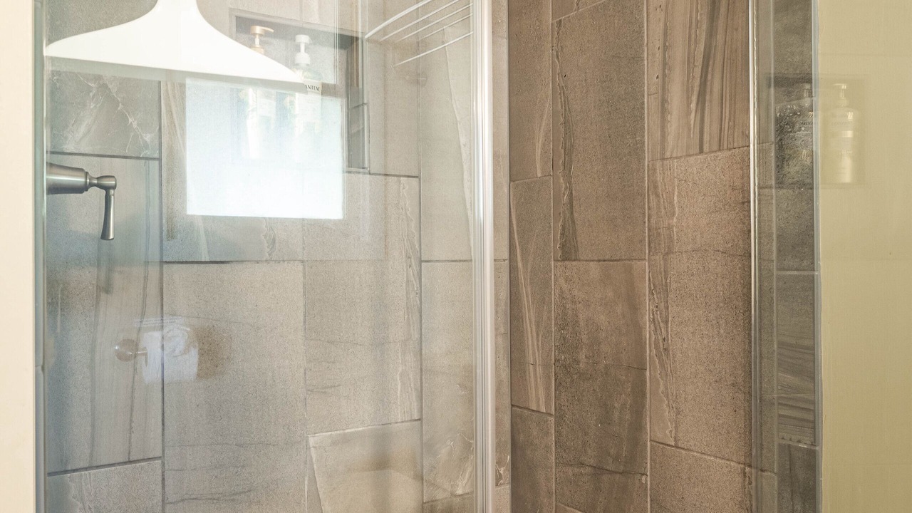 Photo of Bathroom in Nebo