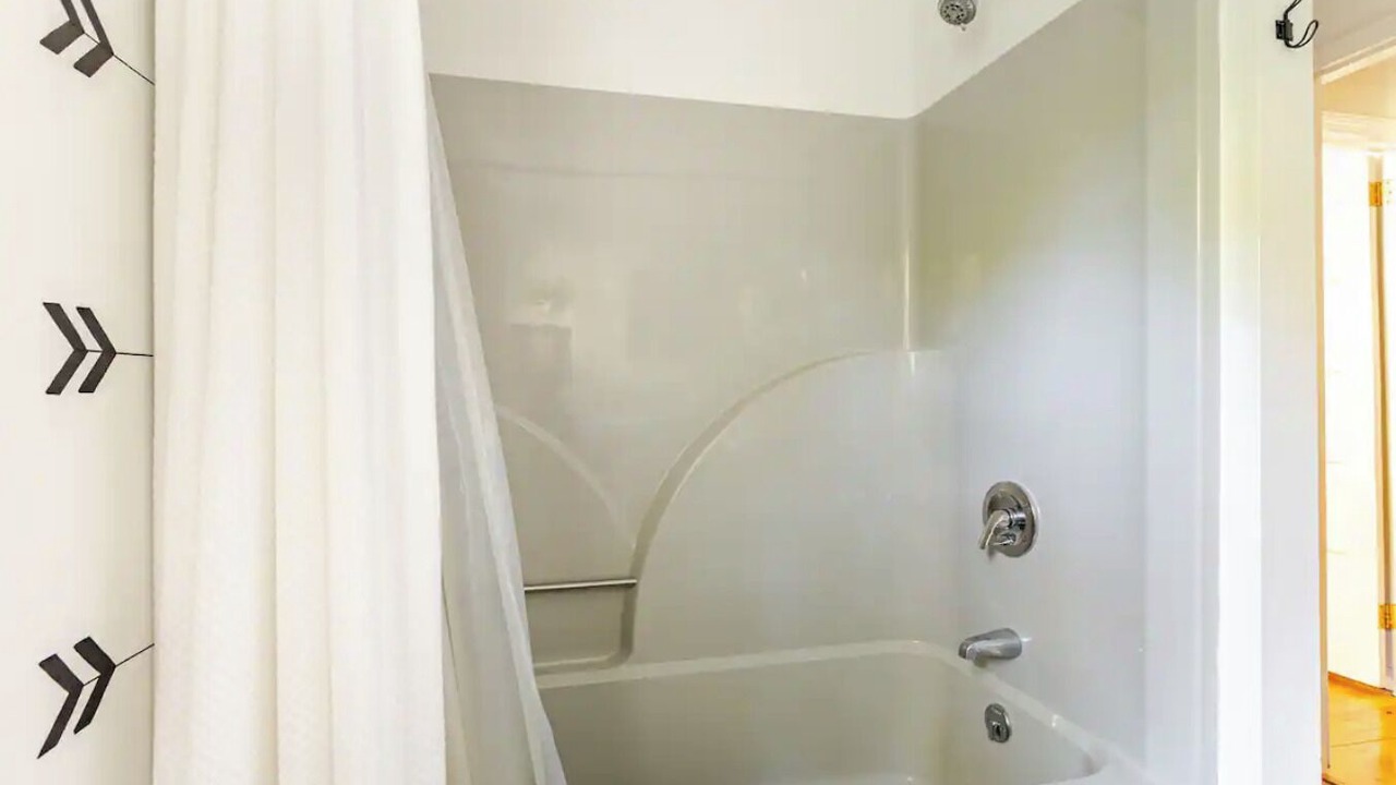 Photo of Bathroom in Blowing Rock