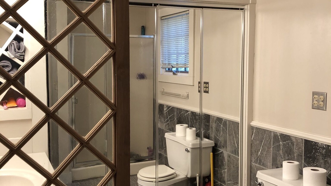 Photo of Bathroom in Black Mountain