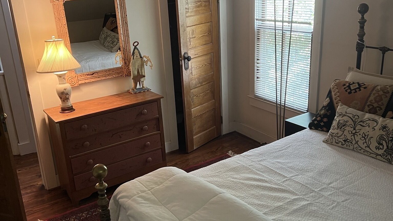 Photo of Bedroom in Black Mountain