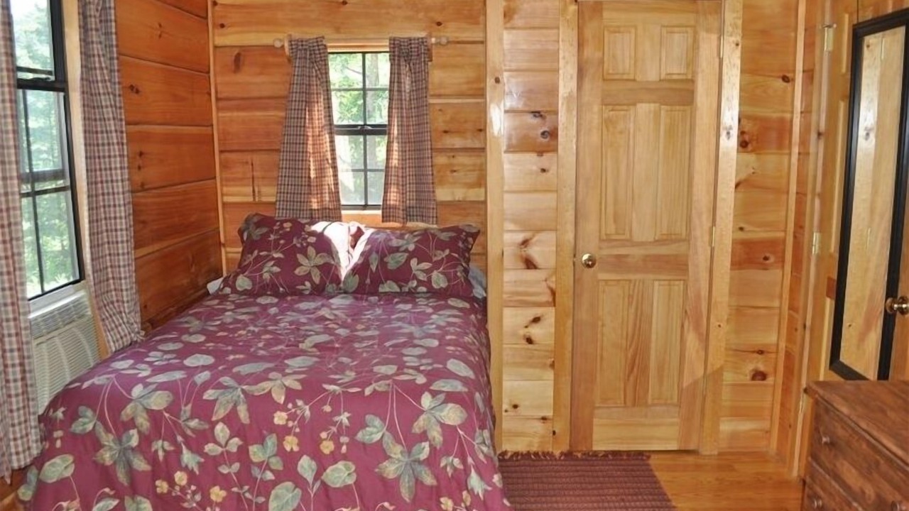 Photo of Bedroom in Asheville