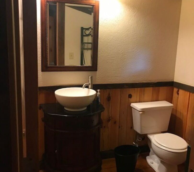 Photo of Bathroom in Newland