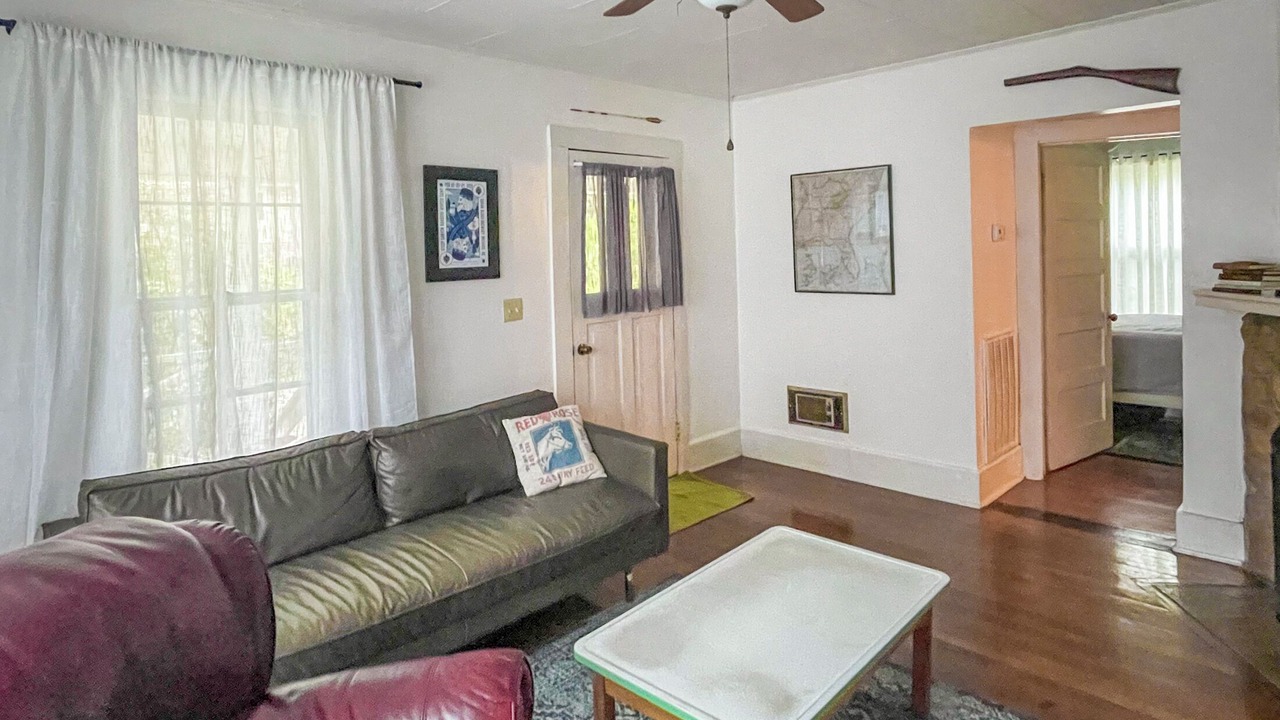 Photo of Livingroom in Brevard