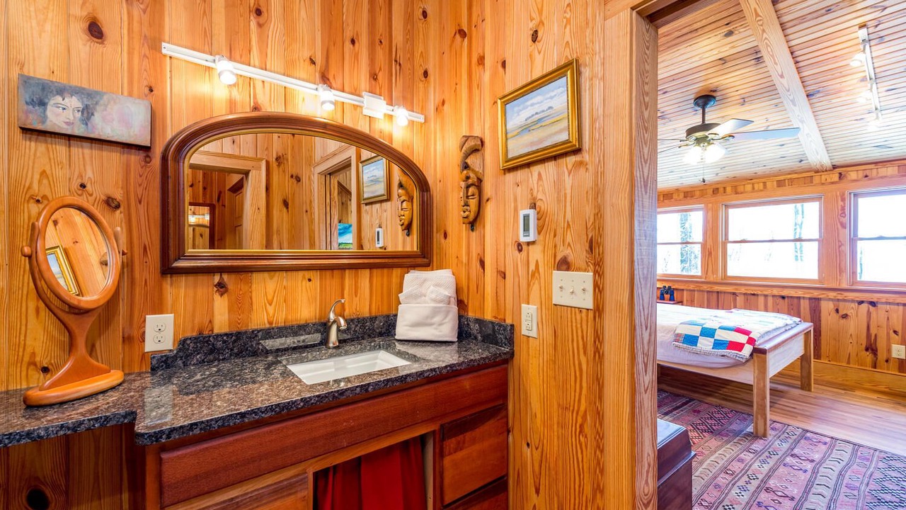 Photo of Bathroom in Chimney Rock