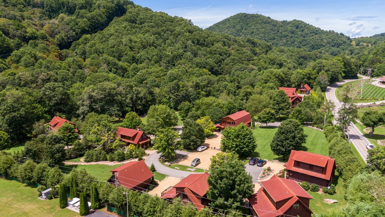 Photo of Outdoor in Elk Park