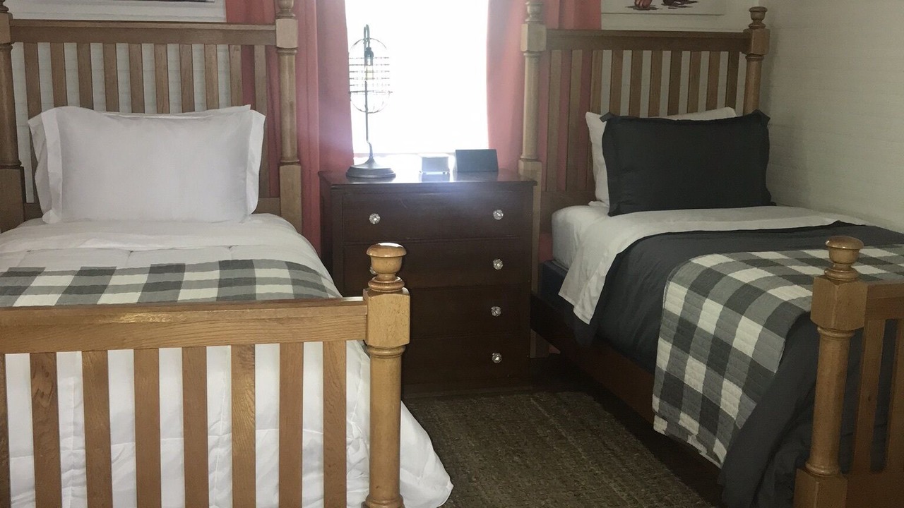 Photo of Bedroom in Woodfin