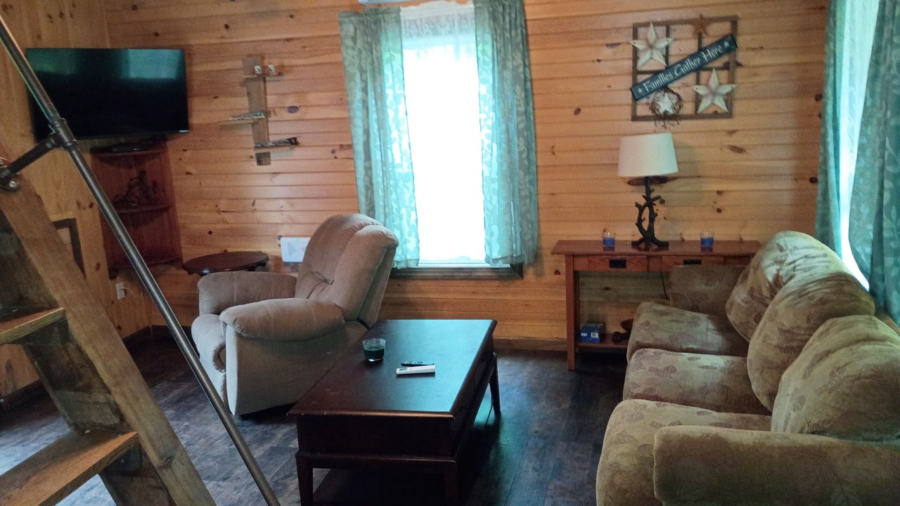 Photo of Livingroom in Frenchburg
