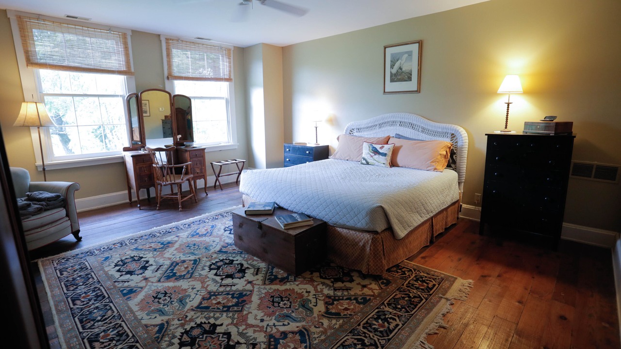 Photo of Bedroom in Owenton