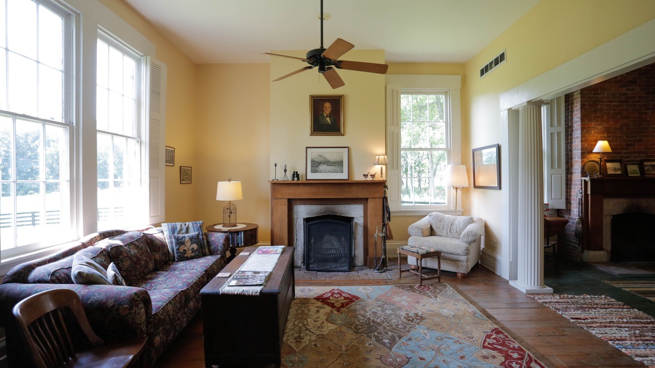 Photo of Livingroom in Owenton