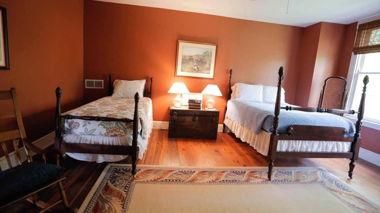 Photo of Bedroom in Owenton