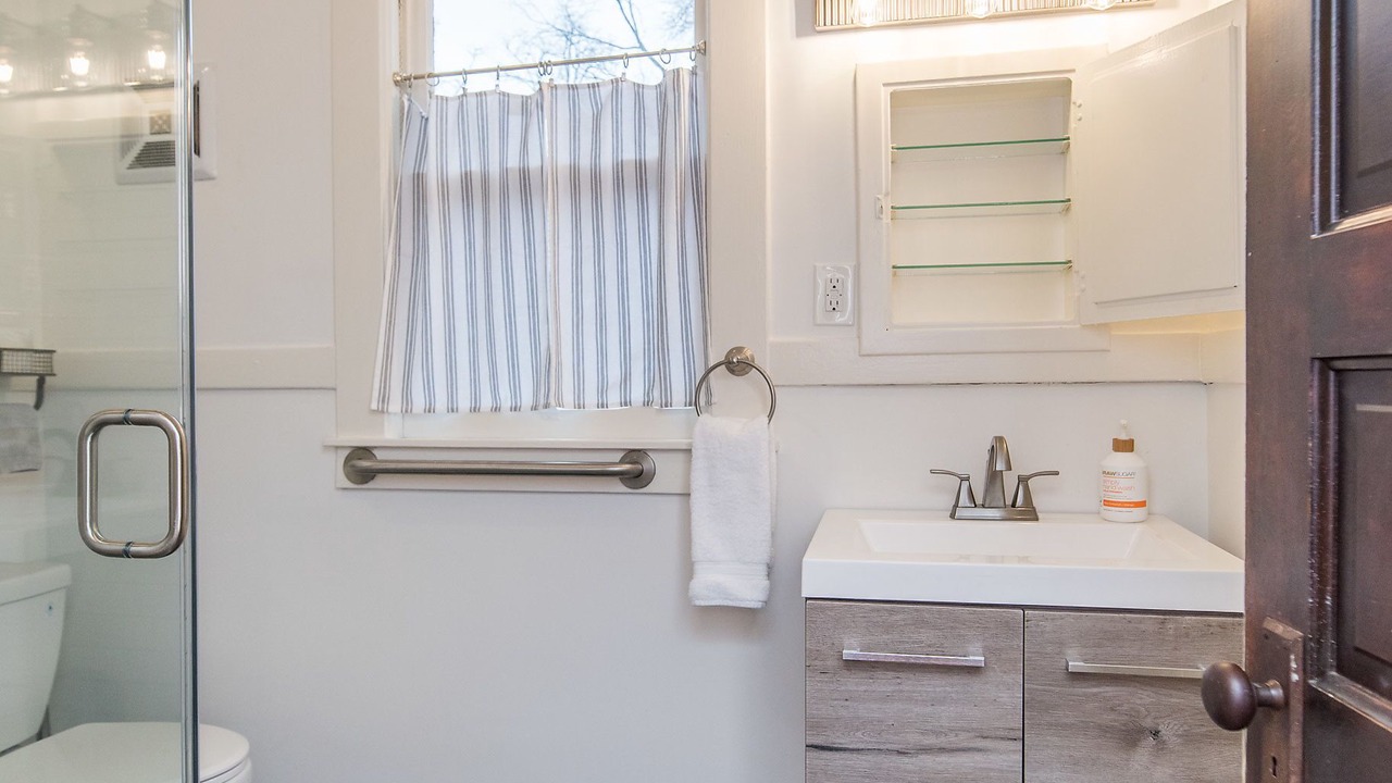 Photo of Bathroom in Lexington