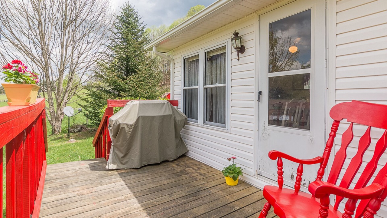 Photo of Patio Balcony in Roan Mountain