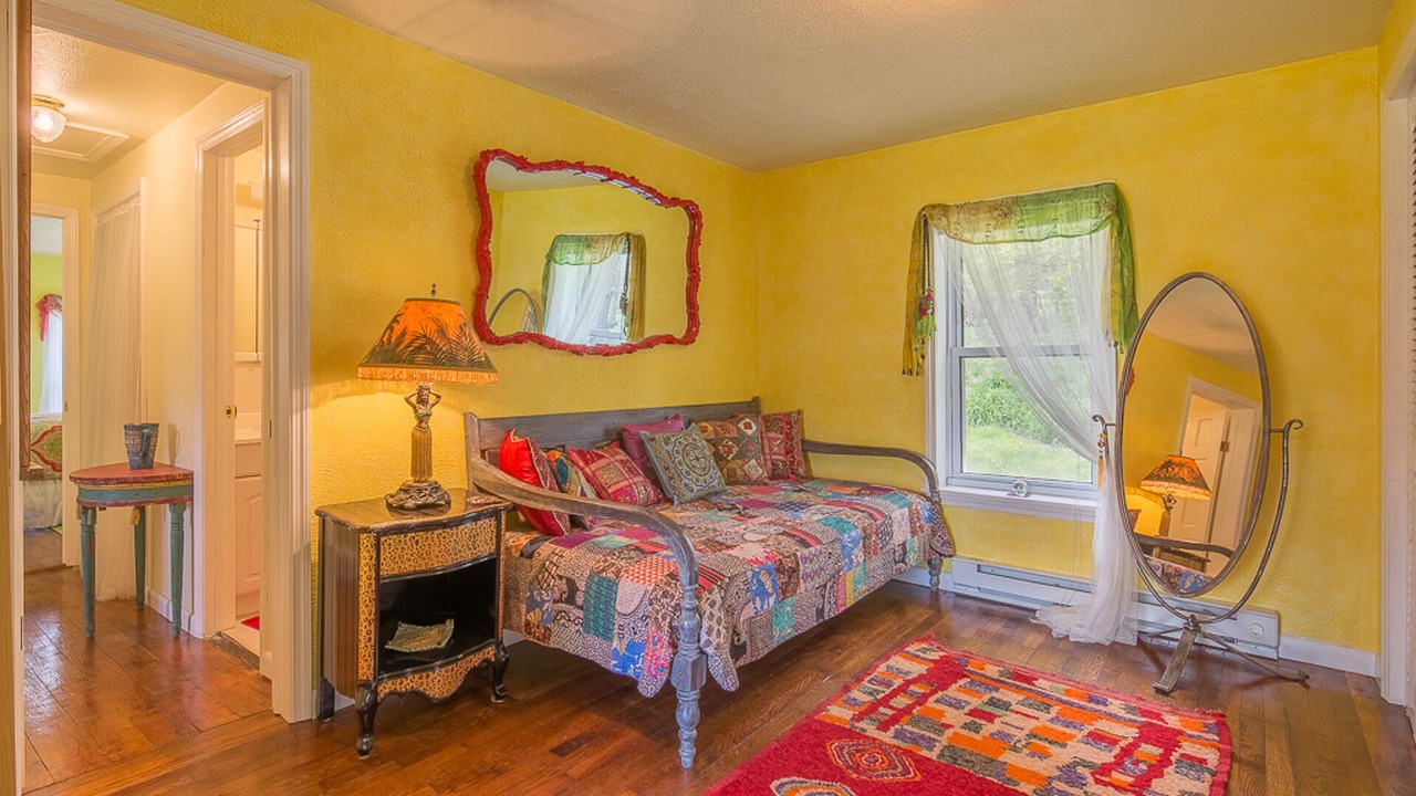 Photo of Bedroom in Roan Mountain