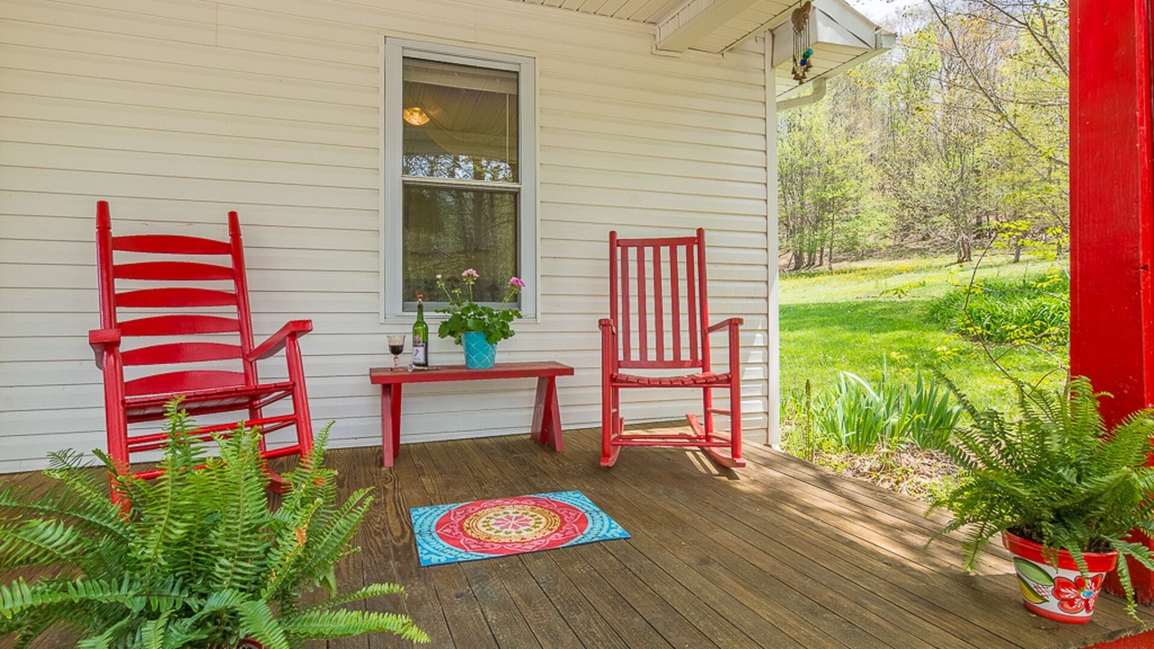 Photo of Patio Balcony in Roan Mountain
