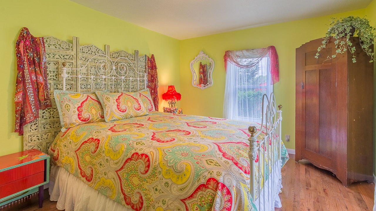 Photo of Bedroom in Roan Mountain