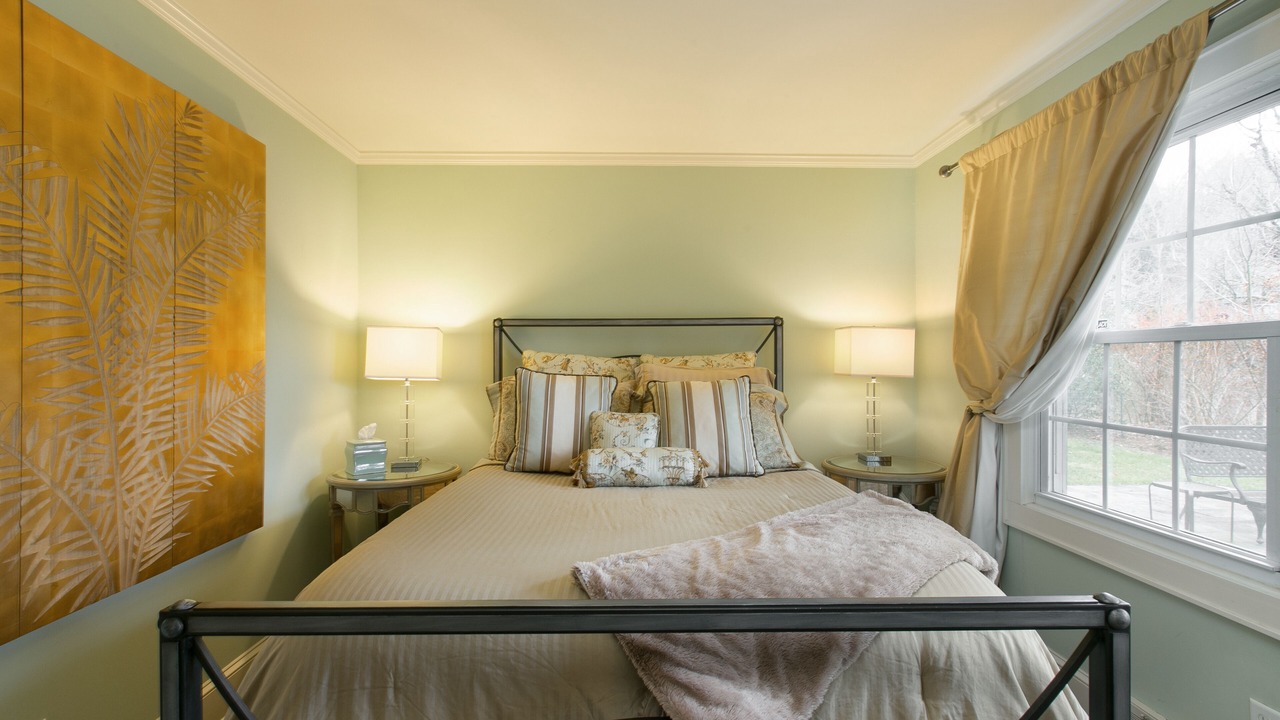 Photo of Bedroom in Charlotte Street