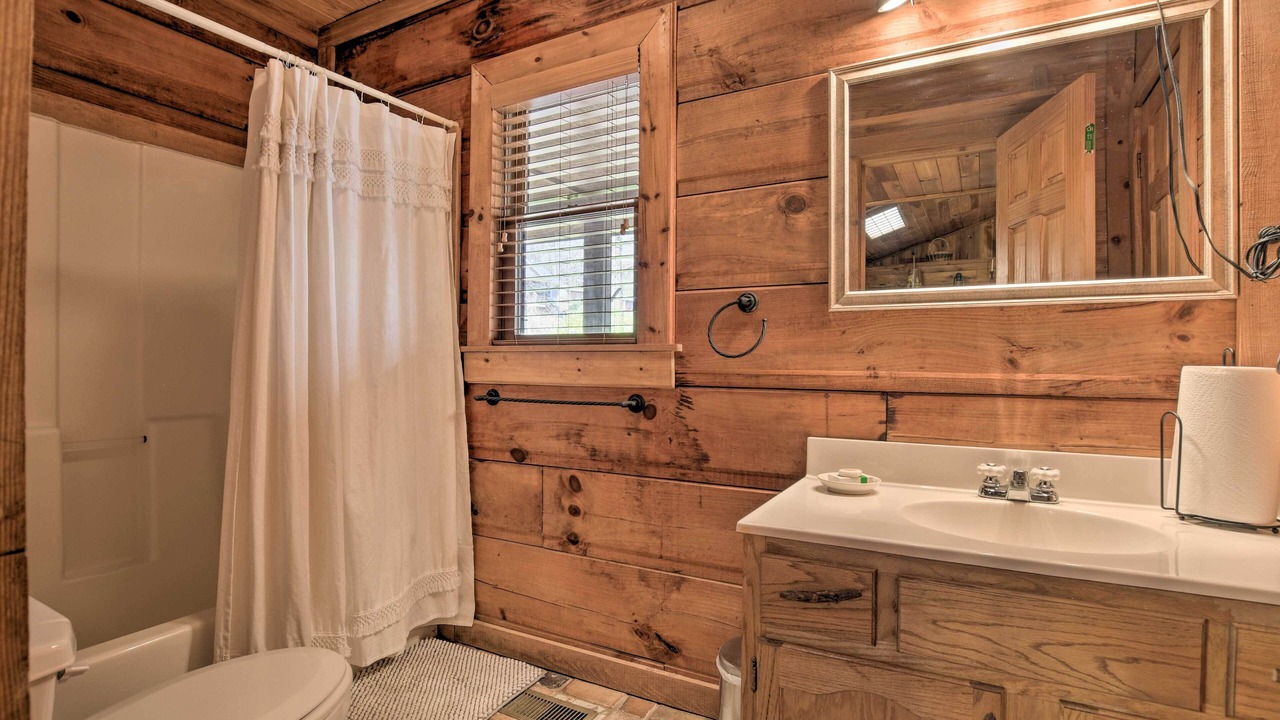 Photo of Bathroom in Marietta