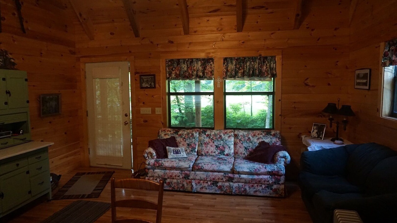 Photo of Livingroom in Hampton