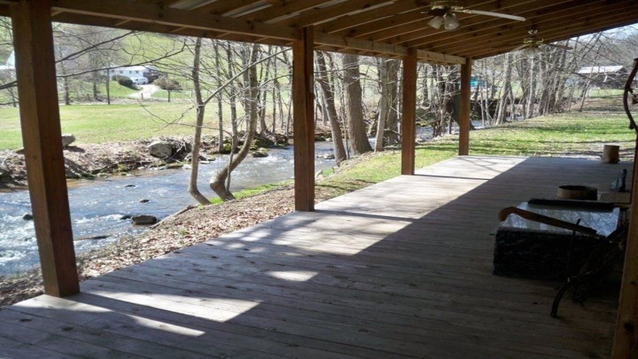 Photo of Patio Balcony in Hampton