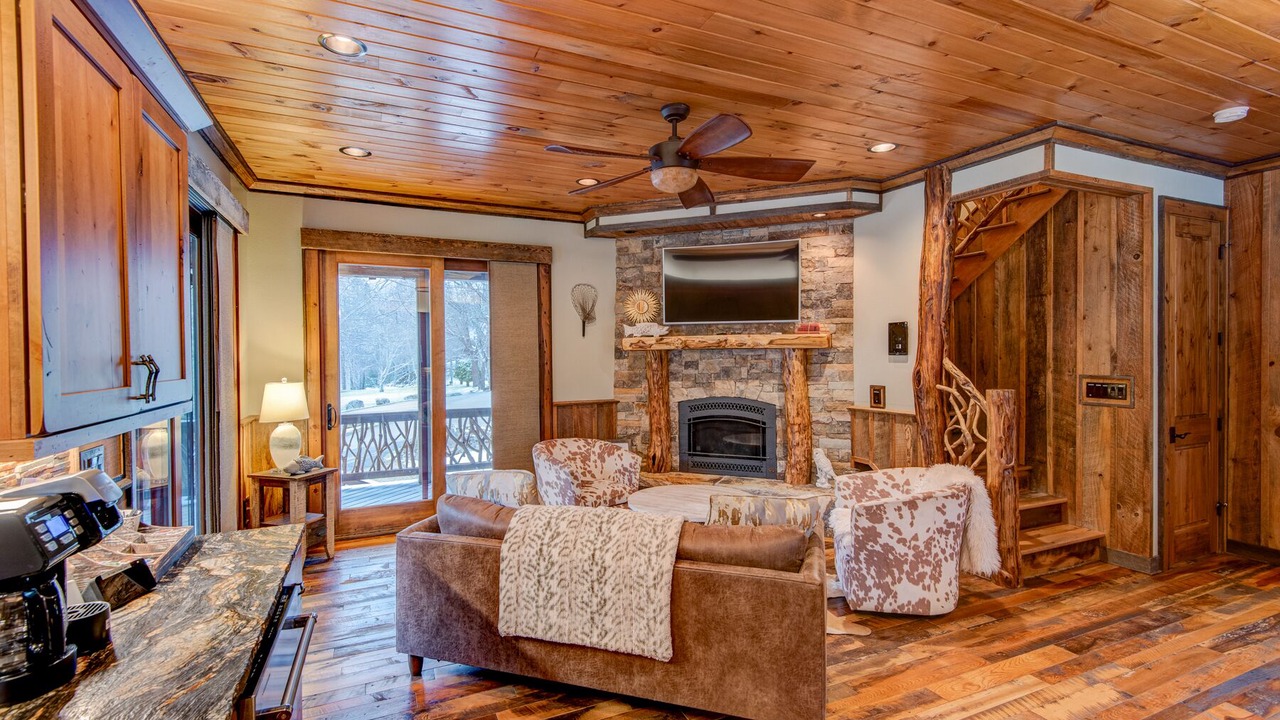 Photo of Livingroom in Banner Elk