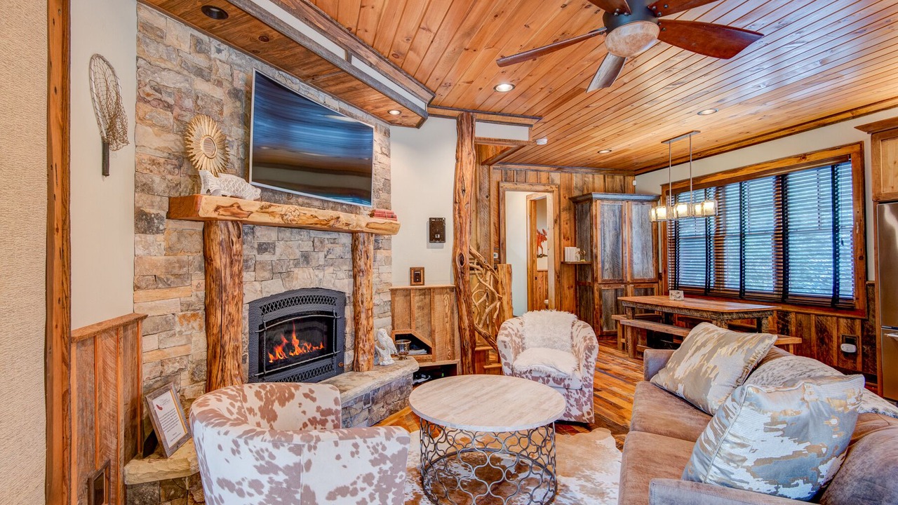 Photo of Livingroom in Banner Elk